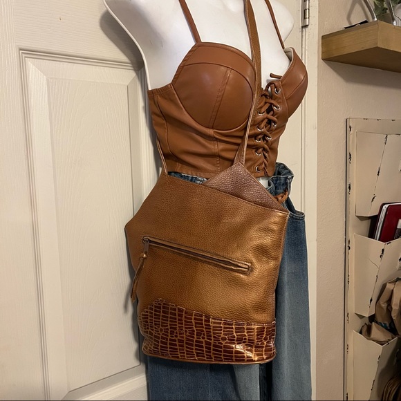 Max New York Copper Camel Croc Print Leather Asymmetrical Shoulder Crossbody Bag - Picture 2 of 10